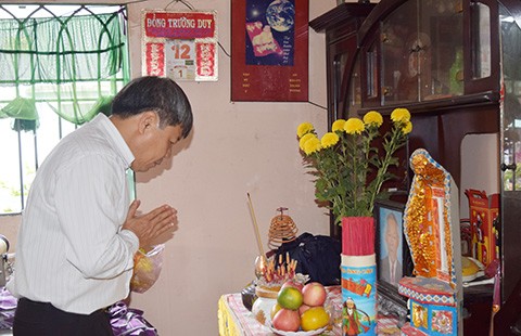 Thăm hỏi một số gia đình có người thân bị TNGT