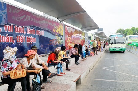 Thanh tra việc trả tiền trợ giá xe buýt