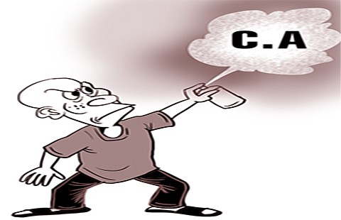 Xịt hơi cay vào công an ngay tại trụ sở