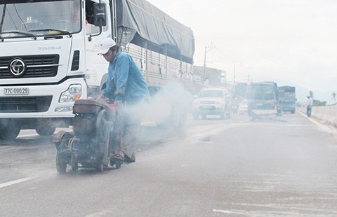 Bộ GTVT: Quốc lộ 1 hỏng nằm trong… kiểm soát!