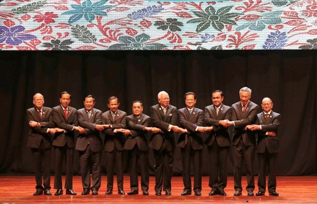 Lãnh đạo ASEAN quan ngại sâu sắc diễn biến phức tạp ở biển Đông