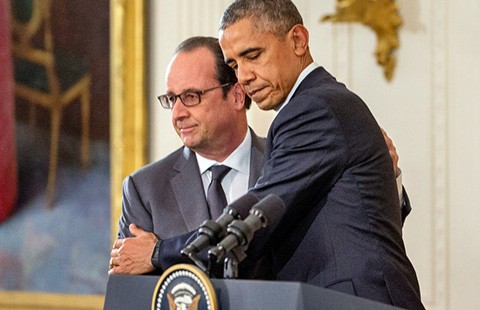 Paris thoát một vụ đánh bom kinh hoàng