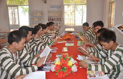 Công an Bạc Liêu mở phòng đọc sách cho phạm nhân