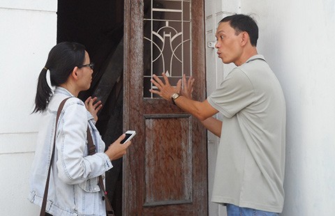 Nhà không cháy vẫn bị phá cửa kiểm tra