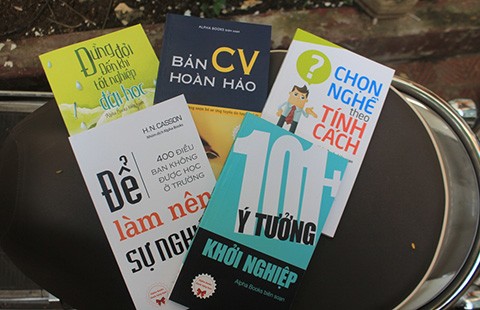 Alpha Books tặng 100.000 quyển sách cho sinh viên