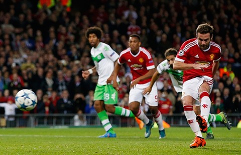 Wolfsburg - MU: Khi MU bị dồn đến chân tường