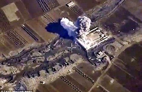 Chưa rõ máy bay nào ném bom quân đội Syria