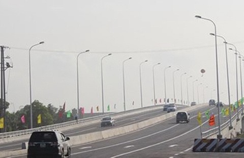 Bán thầu trái phép dự án 100 triệu đô