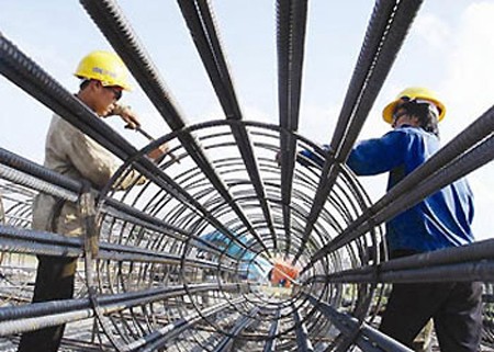 Chủ thầu phải mua bảo hiểm cho công nhân xây dựng