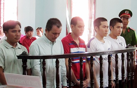 Chỉ ‘yêu cầu xử lý’ bằng miệng: Xử được!