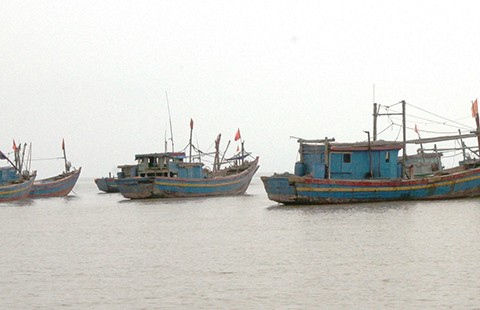 Ngăn chặn tàu Trung Quốc tràn vào biển Việt Nam