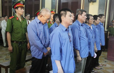 Đi tù cũng được hưởng lương hưu
