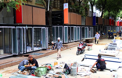 Có gì lạ ở đường sách TP.HCM 2016?