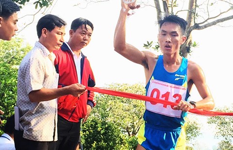 Giải VĐ việt dã leo núi Bà Rá 2016: Hoàng Nguyên Thanh lập hat trick vàng
