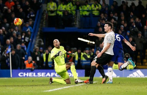 Chelsea - Everton (3-3): Trận thứ 700 của Terry