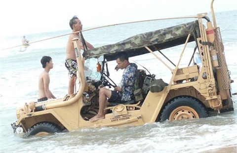Những ‘nghệ nhân’ phục chế xe cổ