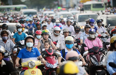Cần trổ thêm cổng vào sân bay Tân Sơn Nhất