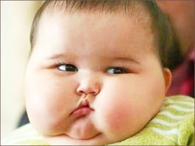 Muốn trẻ bớt béo phì, cứ cho uống nhiều nước