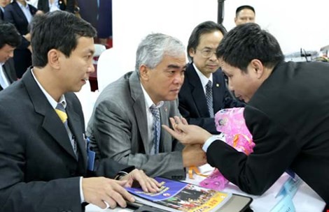 Năm vị thường trực VFF ‘đấu nhau’