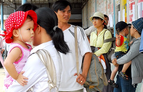 Công nhân buồn vui đón tết