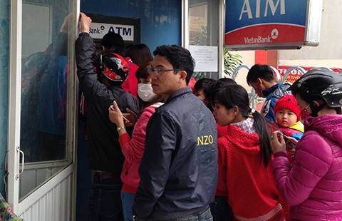 Lại lo ATM ‘nghỉ tết’ sớm