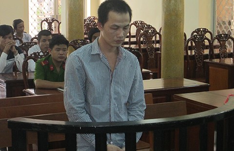 Giết người chưa đạt, lãnh án tám năm tù
