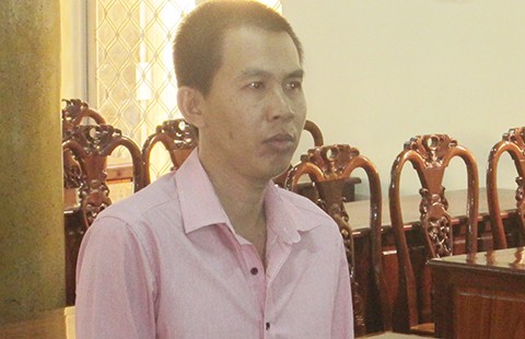 Tẩm xăng đốt vợ hờ vì ghen: Lãnh 18 năm tù