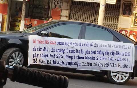 Căng băng rôn bêu riếu phó bí thư phường