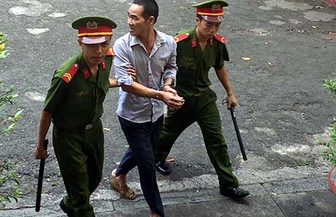 Người ‘man man’ phạm tội, có phải là côn đồ?
