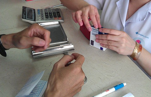 Uống thuốc kiểu ‘thập cẩm’