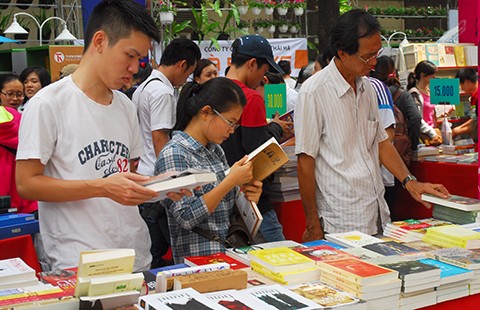 Văn hóa, đạo đức xã hội không có bước tiến