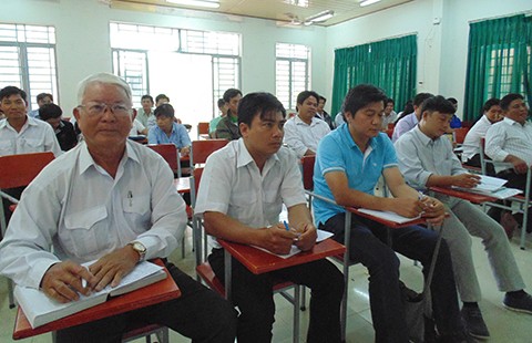 Cụ ông 78 tuổi sắp tốt nghiệp đại học