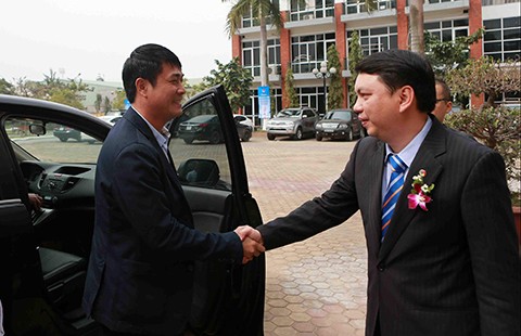 Đừng đưa Hữu Thắng lên mây!