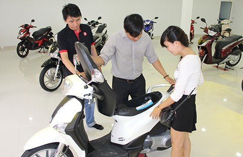 Xe tay ga đắt tiền đổ bộ vào Việt Nam