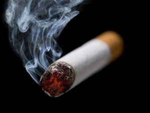 Hít khói thuốc bám trên đồ vật cũng nguy hiểm chết người