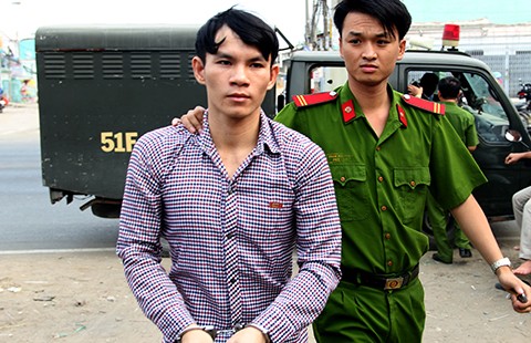 Hiếp dâm trẻ em hay chỉ trộm gà?