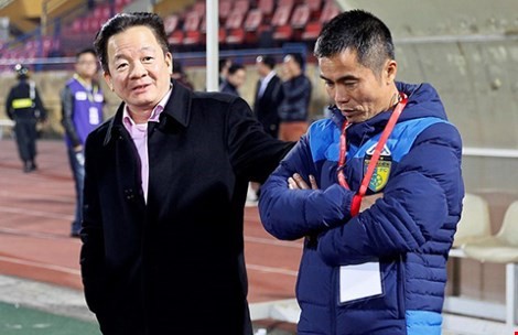 Làm ‘lính’ của đại gia