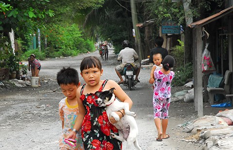 Khu Nam TP.HCM: Dân ‘ôm đất ngồi khóc!’