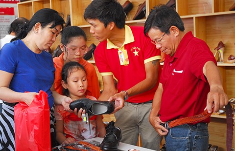 Quan hệ thân hữu bóp chết việc làm ăn chân chính