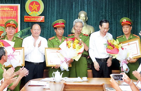 Khen thưởng ba đơn vị phá án nhanh