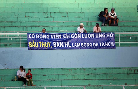 Con đẻ, con nuôi ở ngôi nhà bóng đá Sài Gòn