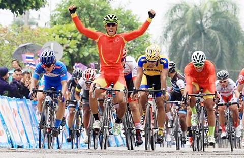 Tour of Thailand 2016: Nguyễn Thành Tâm chiến thắng chặng 2