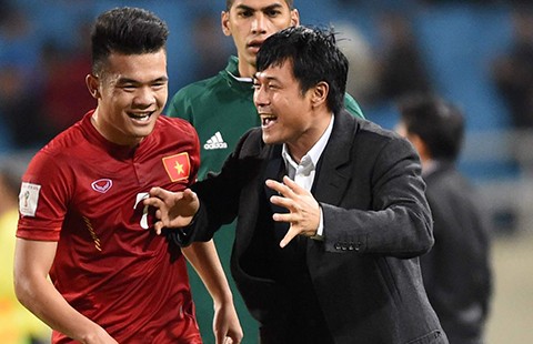 HLV Hữu Thắng đi ‘săn’ tiền đạo