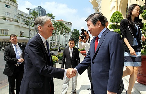 TP.HCM mong hợp tác với Anh về phát triển đô thị
