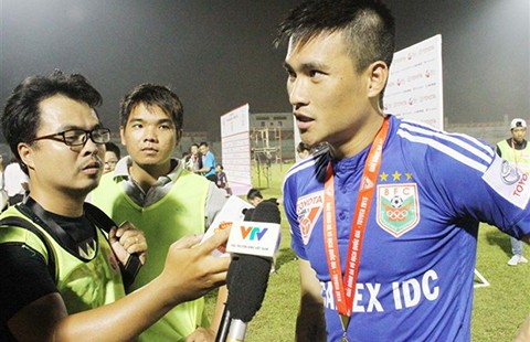 Công Vinh làm ‘thương hiệu’ cho B. Bình Dương