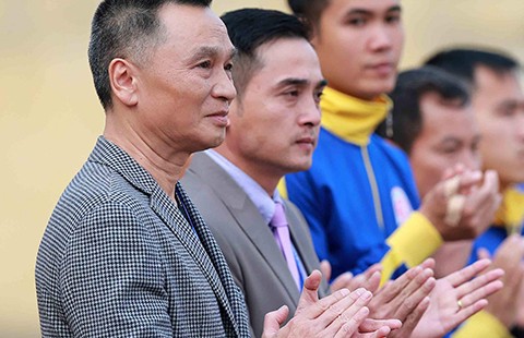 Cổ động viên nghĩ gì về đội bóng mới Sài Gòn?