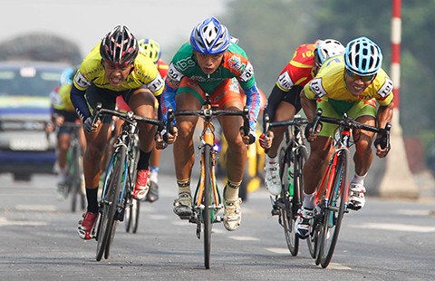 Đua tranh giải thưởng ‘tay đua ấn tượng’