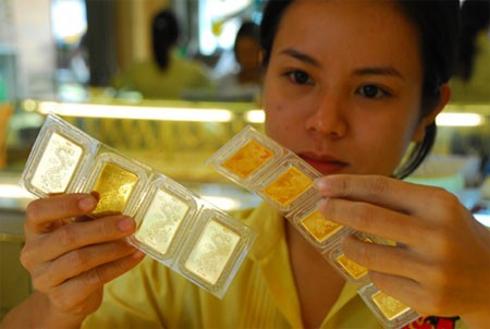 Vàng ngoại, vàng nội ‘rủ’ nhau cùng tăng