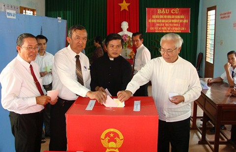 Cuộc thi công dân và bầu cử: Còn bốn ngày nữa rinh giải thưởng nhé!
