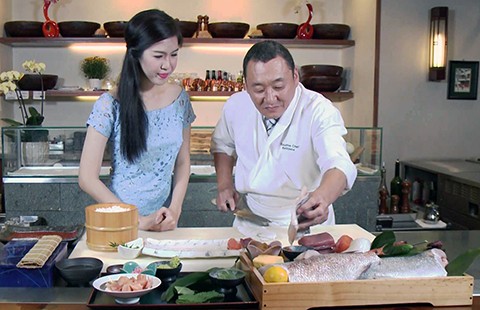 Người Mỹ, Nhật, Úc... ăn mạnh cá biển miền Trung